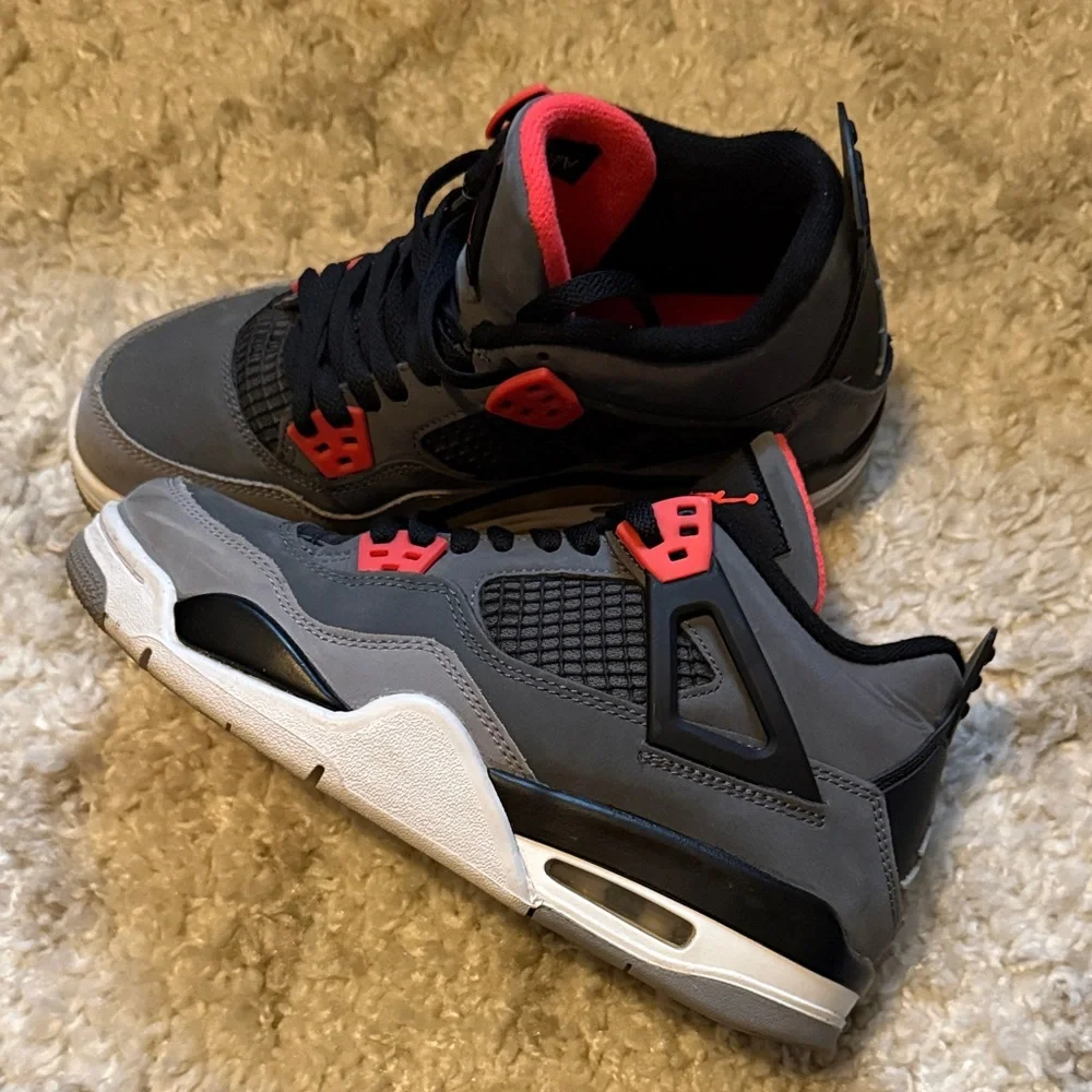 Nike Jordan 4 Retro Infrared Gray and Red boy sneakers - Picture 2 of 4